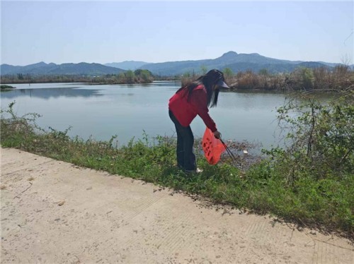 以青春之名，“河小青”绘就碧水长卷
