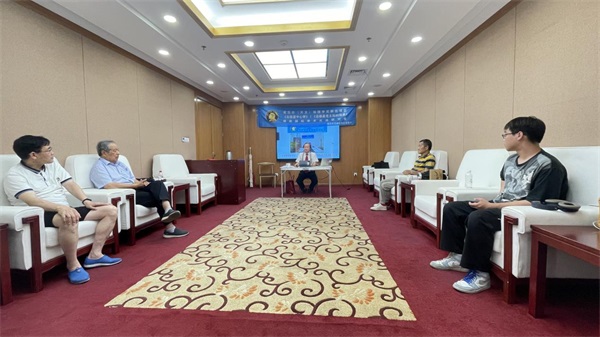 《鋐基光电转材料研发》丨彭宏钟