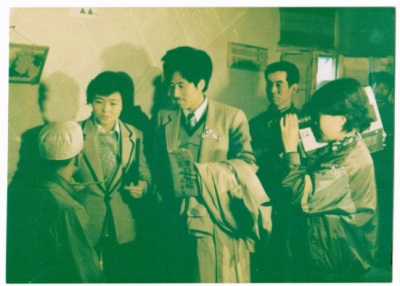 无形的镣铐： 当“民间大使”的仁心折翼于故土之困