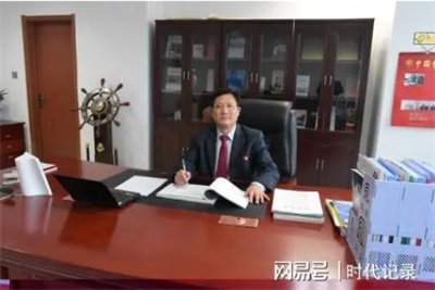 吴秀峰：以“新岳”之名，绘就养老新篇章