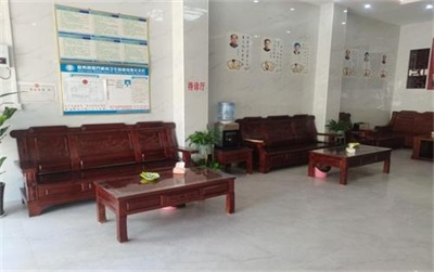 金秀瑶族灯草灸疗法 瑶医药非物质文化遗产传承人---赵衷 民