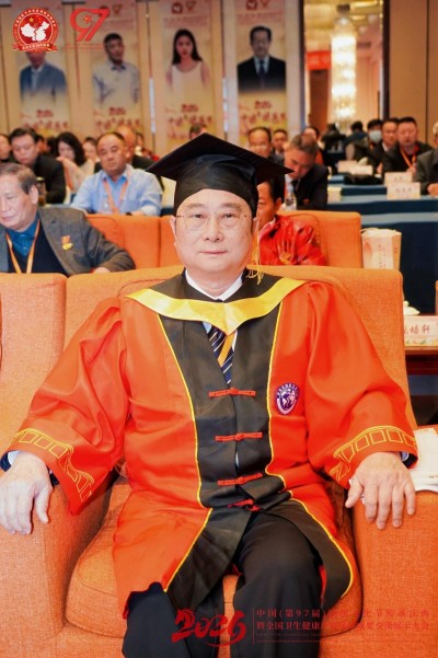 黄玉和：岐黄薪火传匠心 奋进强国铸医魂