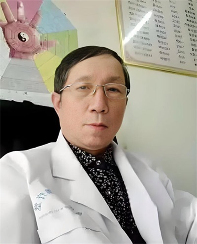 向劳模致敬 中国当代名医——曾衡平