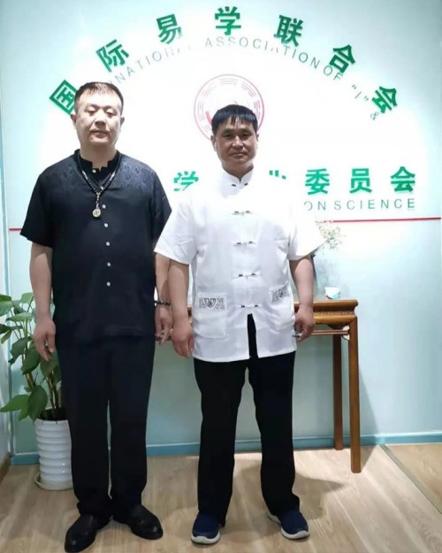 中国当代易学家、太极门风水学创始人  —— 潘长军