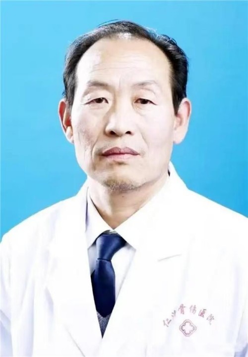 医脉承古文墨传家--贾氏 家族中医与传统文化交融传承
