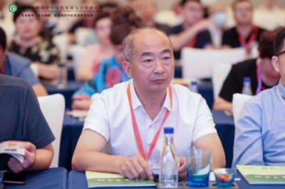 致敬军医精神：权威中医内科专家 左都稳的从医之路与济世情怀