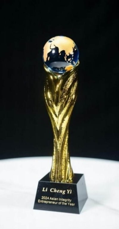 铁血荣光，共铸八一魂访 当代中医事业奠基人李乘伊院士