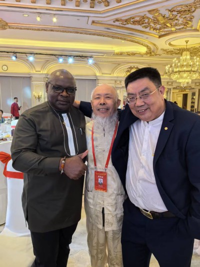 聚焦2026全国两会 国际著名中医专家——李金祥