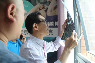 “上帝之手”邱九桁：多项专利与荣誉加身，推动祖国整脊医学迈向新高度